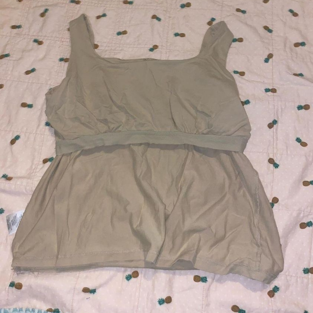 Gray tank top